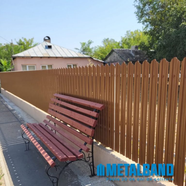 Gardurile din sipca metalica Metalband